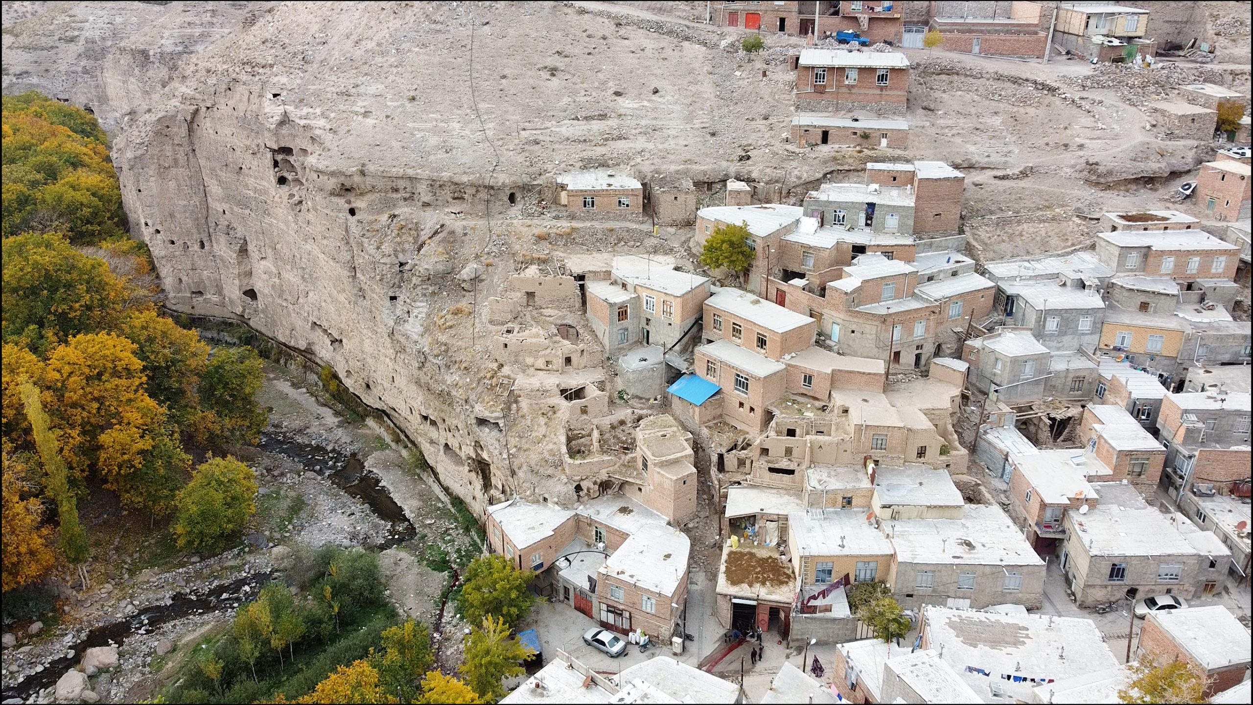 روستای جراغیل در آذرشهر ظرفیتی بی بدیل گردشگری و تاریخی ؛ اما مغفول روستای جراغیل در آذرشهر ظرفیتی بی بدیل گردشگری و تاریخی ؛ اما مغفول