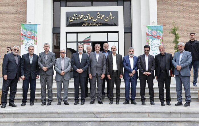 سخنگوی کمیسیون امنیت ملی به نقل از اسلامی: روسیه هشت نیروگاه اتمی در ایران میسازد سخنگوی کمیسیون امنیت ملی به نقل از اسلامی: روسیه هشت نیروگاه اتمی در ایران میسازد
