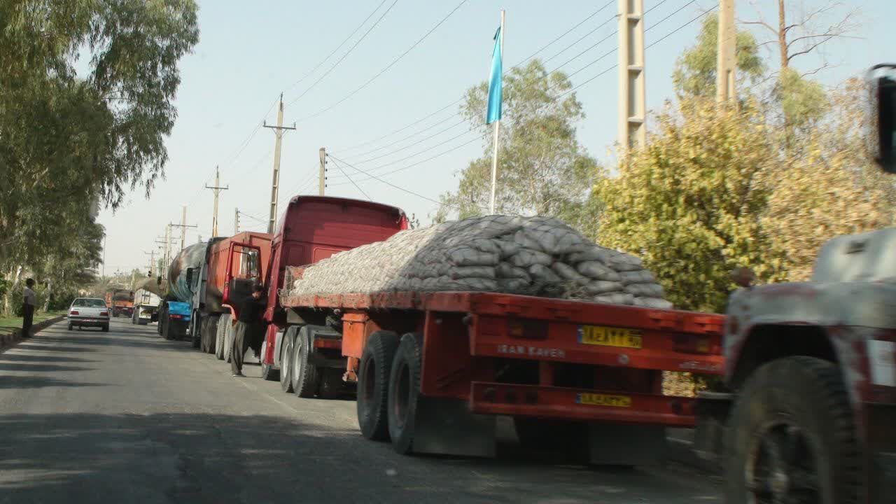 بیش از ۱۶۹ میلیون دلار کالا از مرز خسروی صادر شد بیش از ۱۶۹ میلیون دلار کالا از مرز خسروی صادر شد