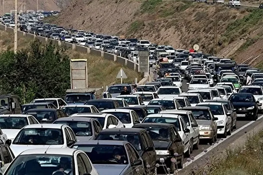 ترافیک سنگین در محورهای شمالی ترافیک سنگین در محورهای شمالی