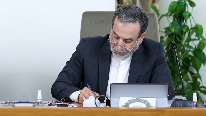 عراقچی: ایران در کنار تمام مسلمانان ایستاده است عراقچی: ایران در کنار تمام مسلمانان ایستاده است