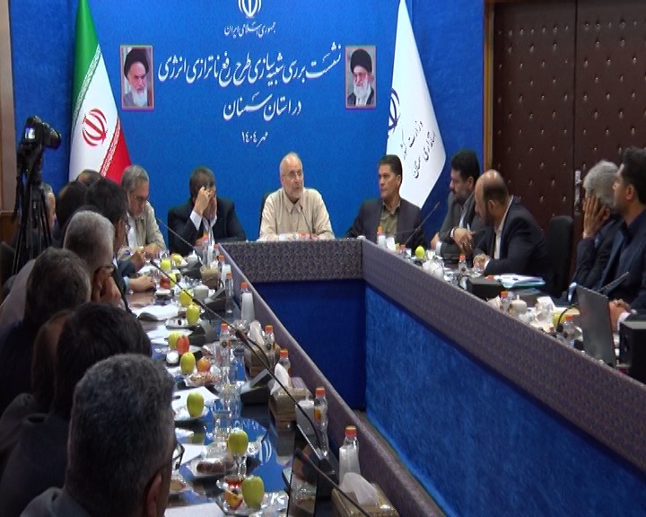 معاون فرهنگی و جنگ نرم ستاد کل نیروهای مسلح گفت: جمهوری اسلامی ایران مسیر ساخت تجهیزات دفاعی پیشرفته را ادامه میدهد و از هیچ کشوری در این زمینه اجازه نخواهد گرفت. معاون فرهنگی و جنگ نرم ستاد کل نیروهای مسلح گفت: جمهوری اسلامی ایران مسیر ساخت تجهیزات دفاعی پیشرفته را ادامه میدهد و از هیچ کشوری در این زمینه اجازه نخواهد گرفت.