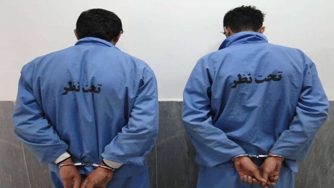دستگیری سارقان تابلو فرشهای ۲۰میلیاردی در تبریز دستگیری سارقان تابلو فرشهای ۲۰میلیاردی در تبریز