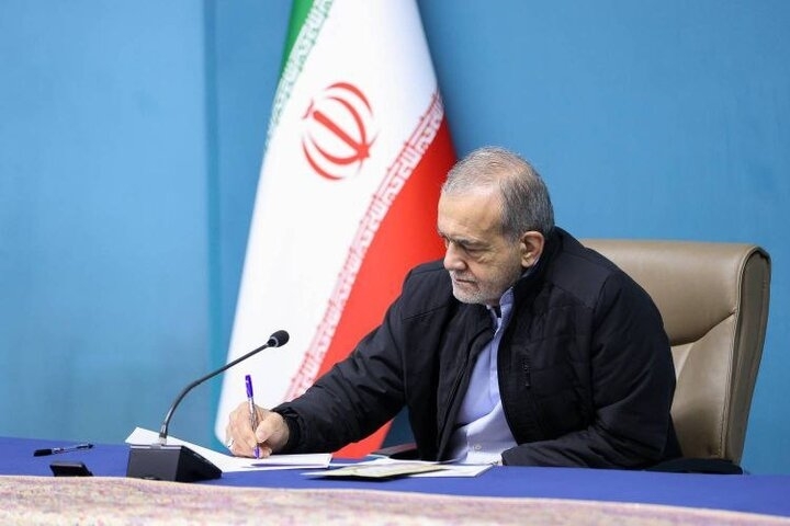 پزشکیان: قدردان همه پرستاران، پزشکان و کادر درمان هستم